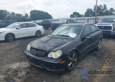 2005 Mercedes-Benz C 230 Kompressor Sport z USA, uszkodzony, nr VIN WDBRF40J75F678446